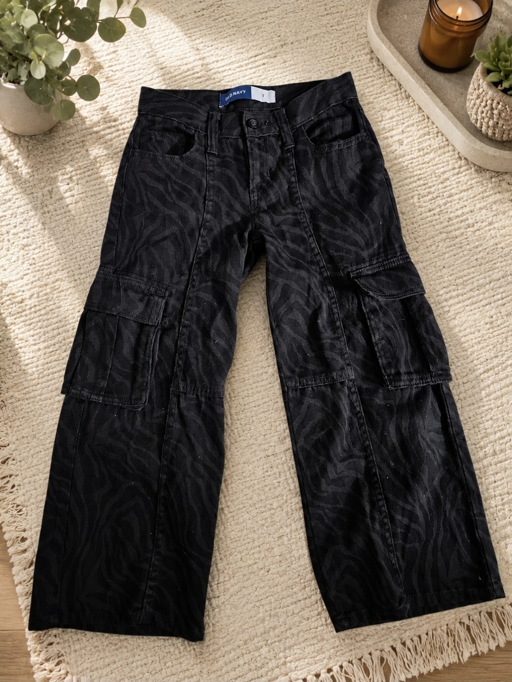 Kids Girls Black Zebra-Print Cargo Pants